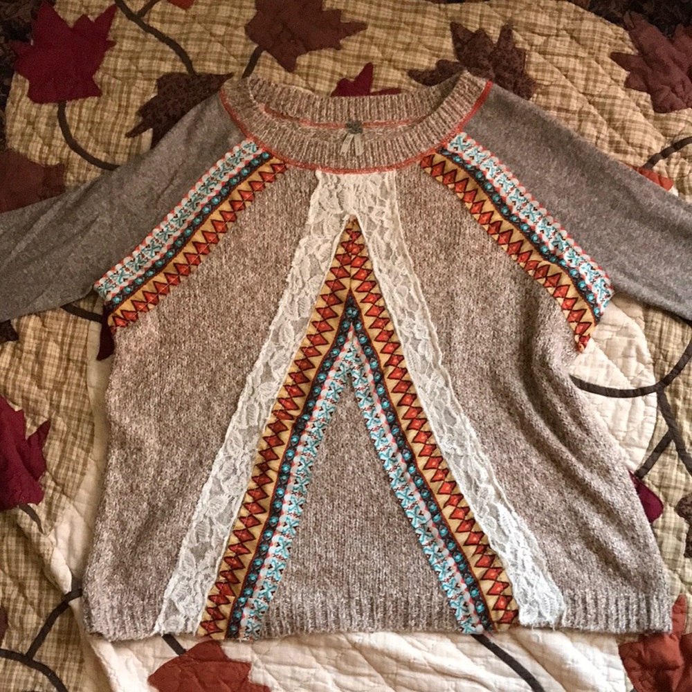 BKE sweatshirt with sweater material very unique hardly worn